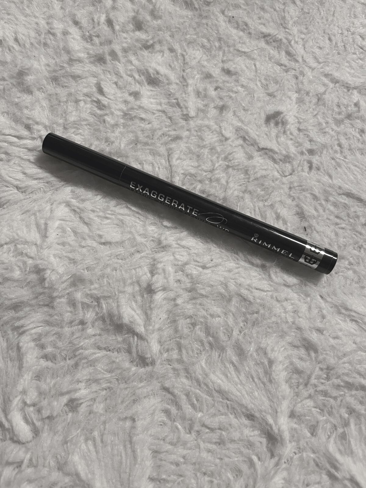 エグザジェレート ラスティングリキッドアイライナー WP 001/リンメル ロンドン/リキッドアイライナーを使ったクチコミ（1枚目）