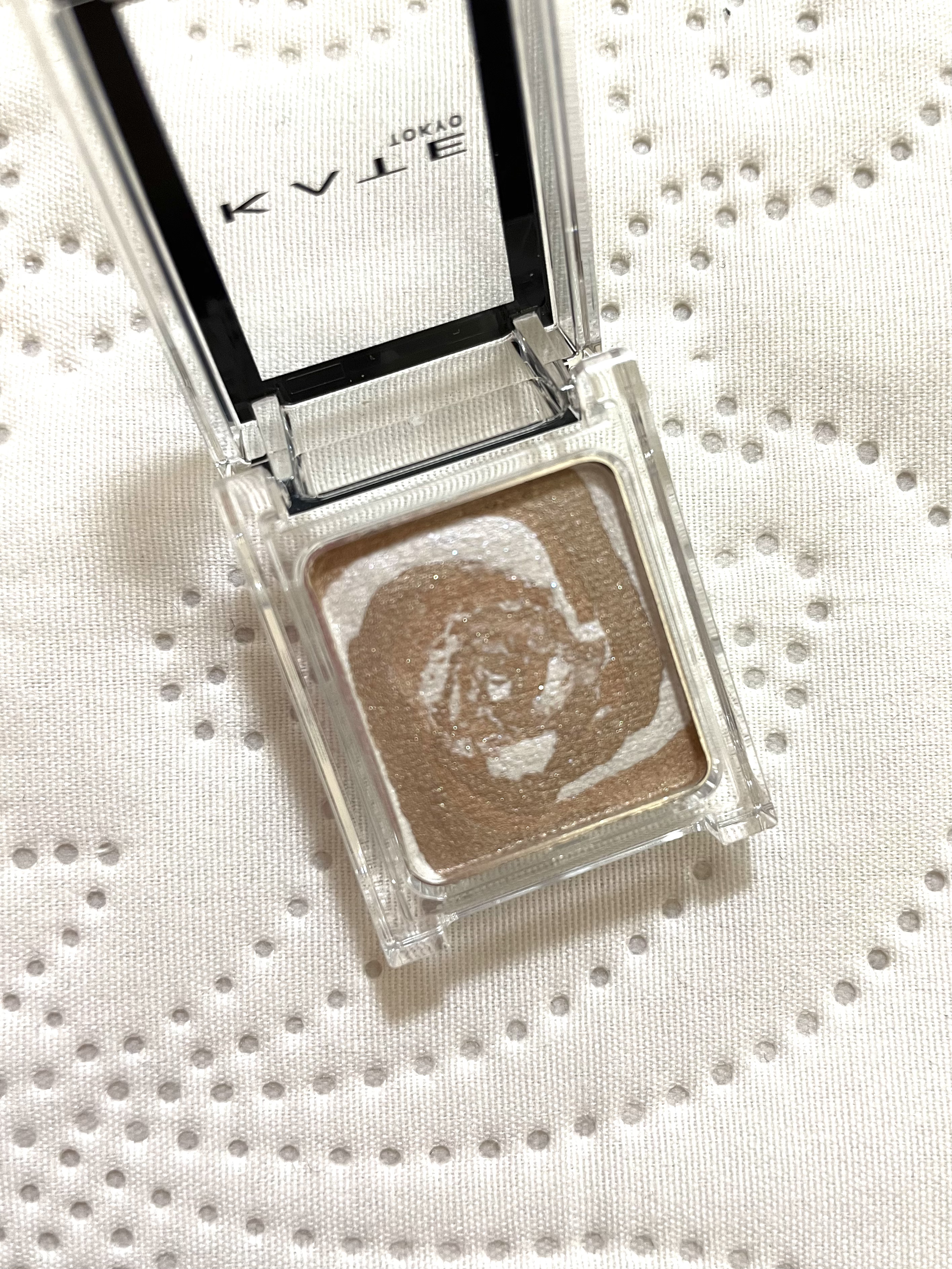 ザ アイカラー(マーブルインク)/KATE/単色アイシャドウを使ったクチコミ（2枚目）