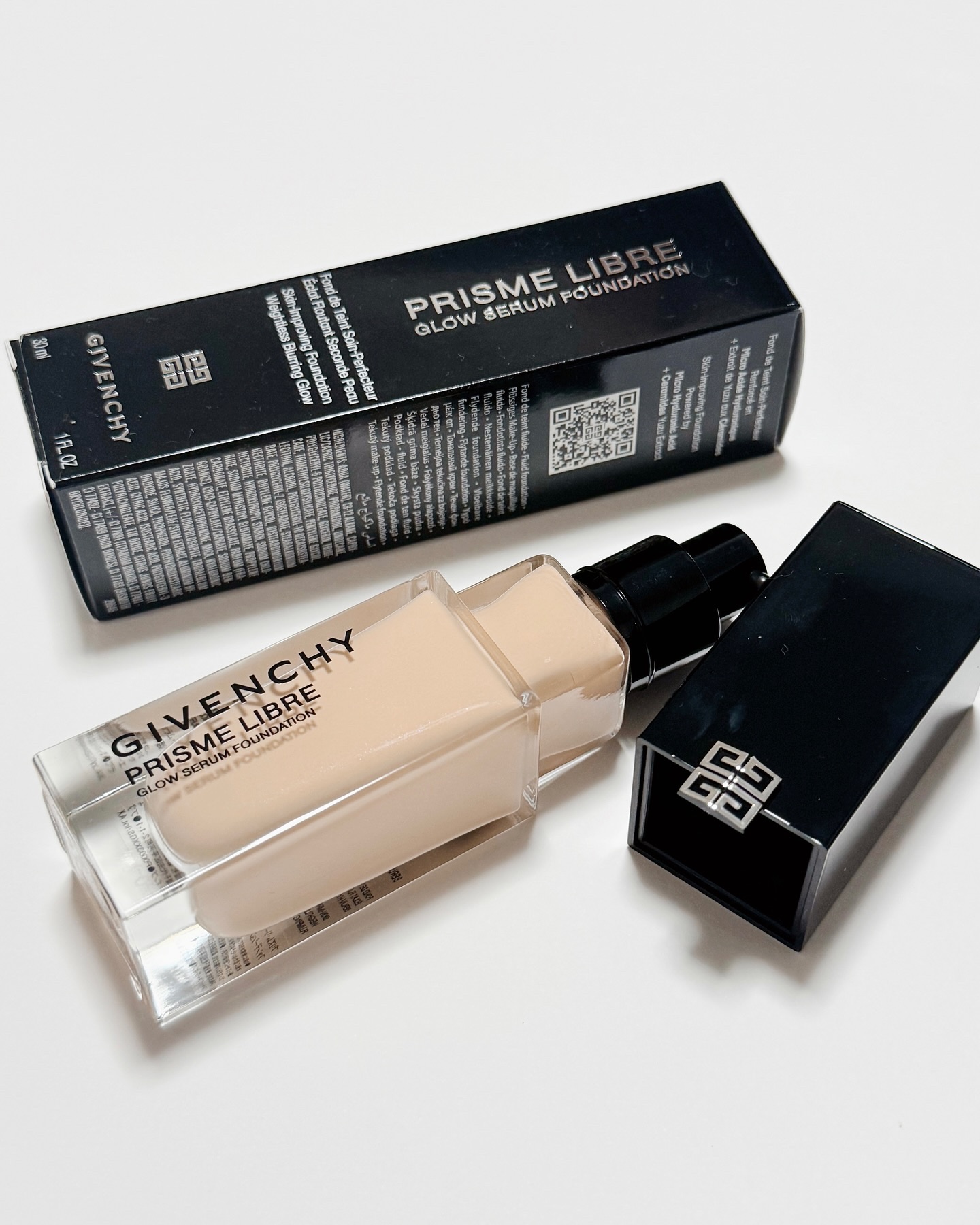 プリズム･リーブル･グロウ･セラム･ ファンデーション/GIVENCHY/リキッドファンデーションを使ったクチコミ（2枚目）