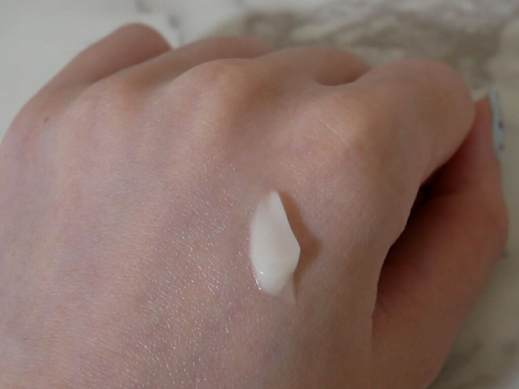 レーヌブランシュ ホワイトニングオーバーナイトケア/L'OCCITANE/フェイスクリームを使ったクチコミ(2枚目)