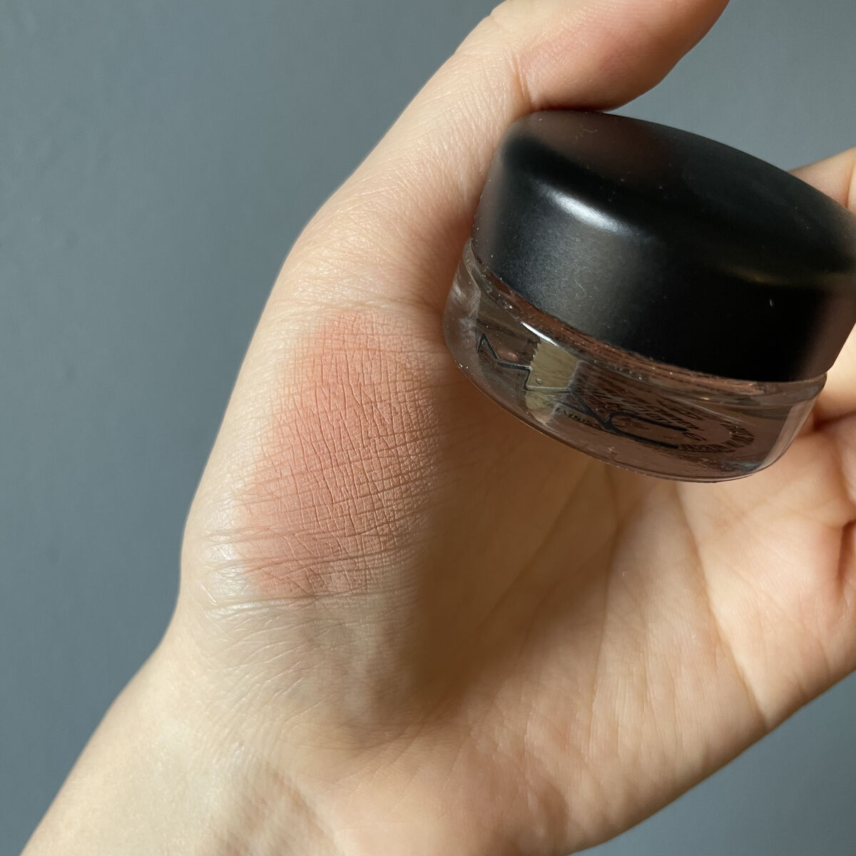 プロ ロングウェア ペイント ポット/M・A・C/ジェル・クリームアイシャドウを使ったクチコミ（3枚目）