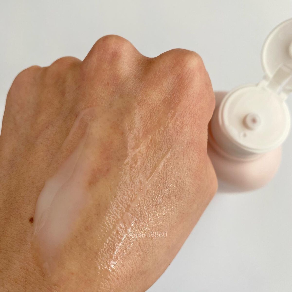 デオドラントボディミルク フローラルブーケ/エージーデオ24/ボディミルクを使ったクチコミ(4枚目)