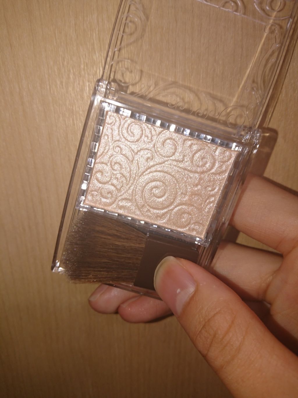 パールグロウハイライト/CEZANNE/パウダーハイライトを使ったクチコミ（2枚目）