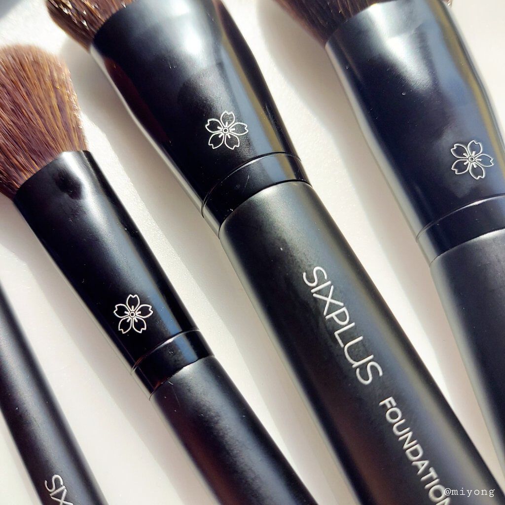 SIXPLUS SIXPLUS メイクブラシ 5本セット - Dawnシリーズ （ブラック）のクチコミ「#SIXPLUS
高級ナイロン毛＋ポニー毛
メイクブラシ5本セット Dawnシリーズ
￥299.....」（2枚目）