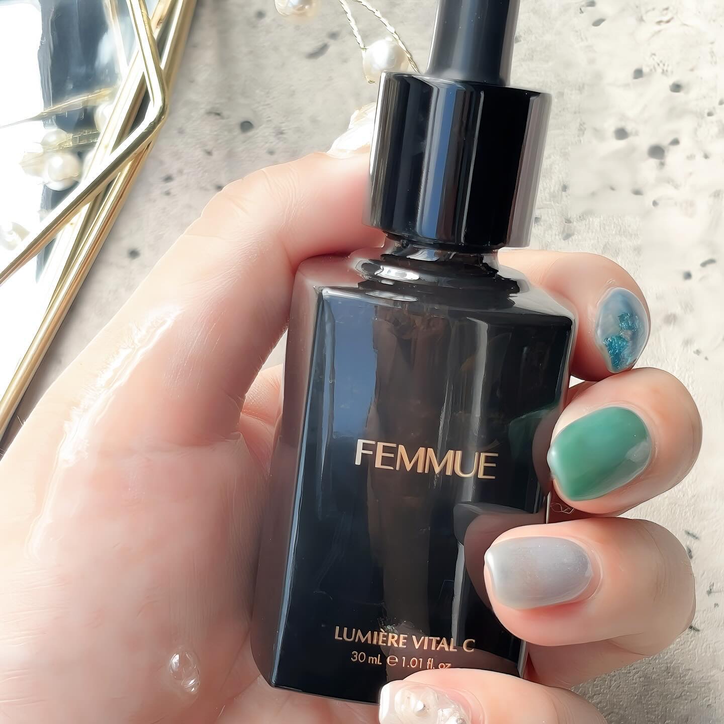 ルミエール ヴァイタルC/FEMMUE/ブースター・導入液を使ったクチコミ（3枚目）