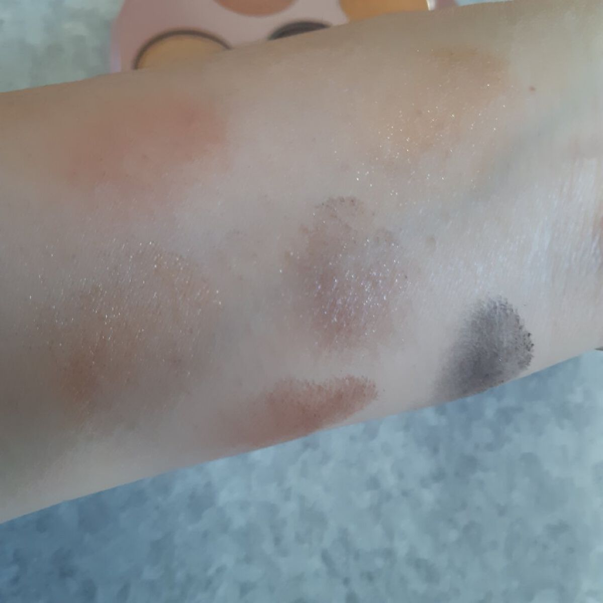 アイラブ サプライズ アイシャドウ パレット × 6/M・A・C/アイシャドウパレットを使ったクチコミ(3枚目)