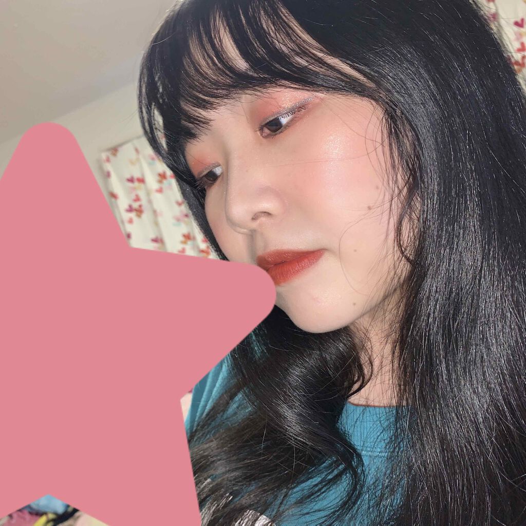 HOURGLASS Hourglass Ambient Lighting Powderのクチコミ「アワグラを使った今日のメイク🖤

こんにちは〜！！
今日はメイクの紹介です♬

前回紹介した
.....」（1枚目）