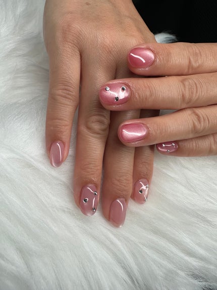 ちゃーん♡ on LIPS 「#ジェルネイルデザイン#ジェルネイル#ピンクネイル#enoi#..」(4枚目)