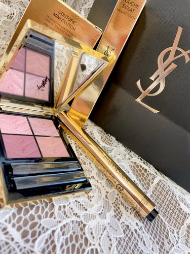 #新作コスメ徹底レビュー 

YVES SAINT LAURENT BEAUTE
クチュール ミニ クラッチ
400

めっちゃ可愛い(∩ˊᵕˋ∩) .ﾟ♡

結構品薄気味みたいって聞きました！

今回