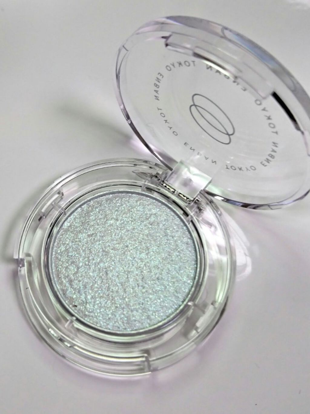 マルチグリッターカラー 01 SUISEI（スイセイ）/ENBAN TOKYO/単色アイシャドウを使ったクチコミ（3枚目）