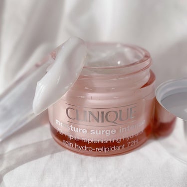 モイスチャー サージ インテンス 72 ハイドレーター 50ml/CLINIQUE/フェイスクリームを使ったクチコミ（2枚目）