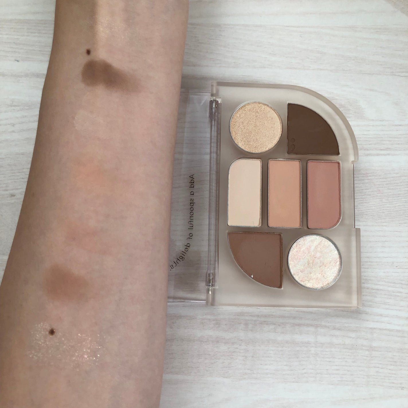 シンプレイン アイパレット/Sim;plain/アイシャドウパレットを使ったクチコミ(2枚目)