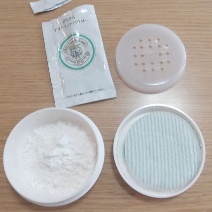 薬用さらさらデオドラントパウダー/デオナチュレ/デオドラント・制汗剤を使ったクチコミ(4枚目)