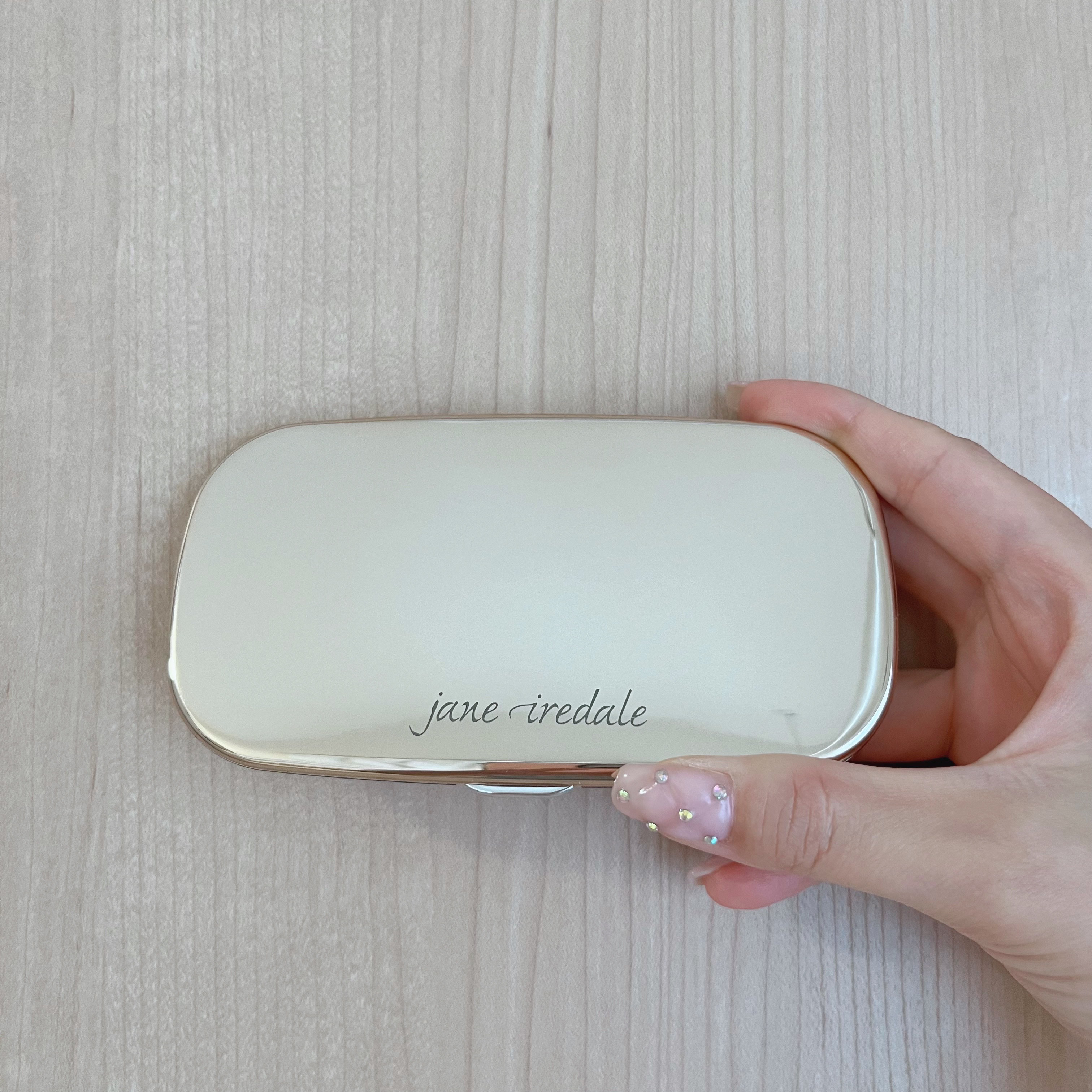 アイシャドウキット Pure Basics