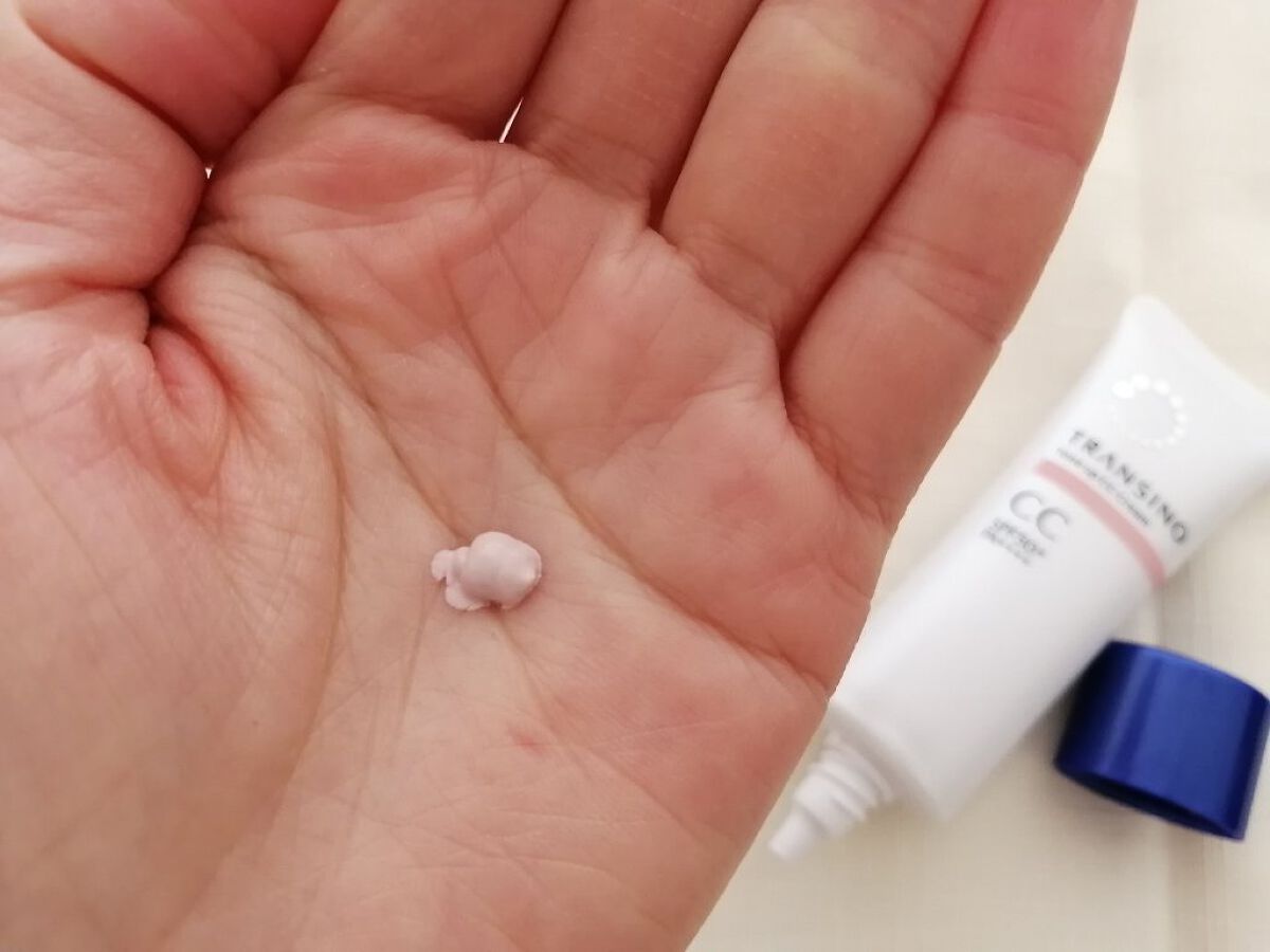 トランシーノ 薬用ホワイトニングCCクリームのクチコミ「2/10にリニューアル発売されたトランシーノ 薬用トーンアップCCクリームを使っています。

.....」（2枚目）