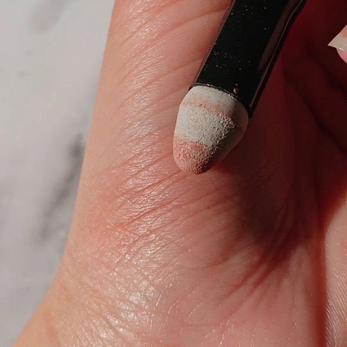 コンスピキュアス チップオンアイズ/Amplitude/単色アイシャドウを使ったクチコミ(3枚目)