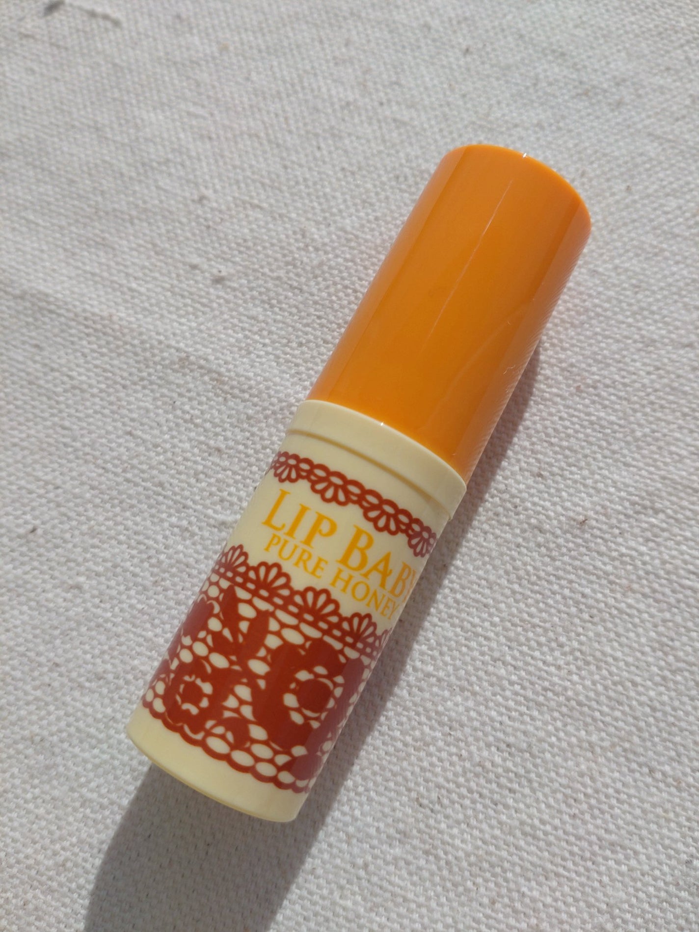 リップベビーナチュラル ピュアハニーの香り/メンソレータム/リップクリームを使ったクチコミ(2枚目)