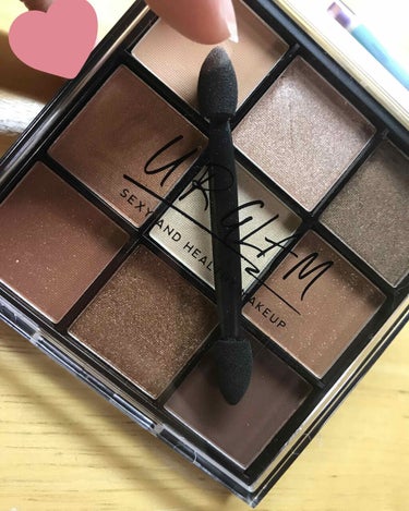 UR GLAM　BLOOMING EYE COLOR PALETTE/U R GLAM/アイシャドウパレットを使ったクチコミ（1枚目）