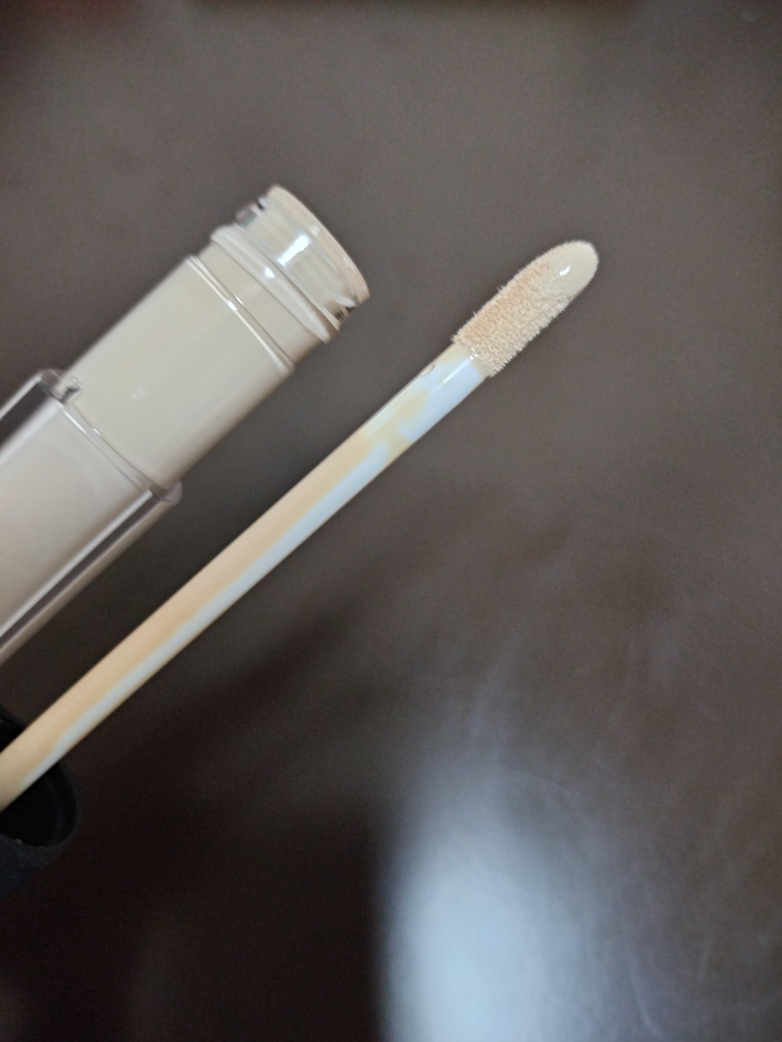 ロングラスティングチップコンシーラー 0.5 ポーセリン/LUNA/リキッドコンシーラーを使ったクチコミ（2枚目）