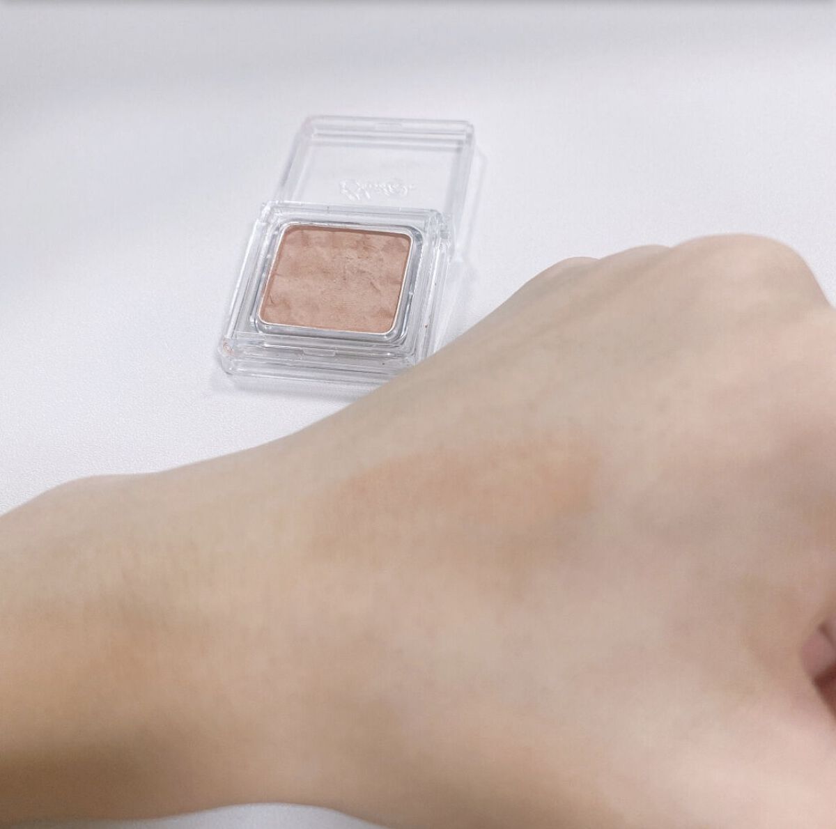 シェード＆シャドー/BBIA/単色アイシャドウを使ったクチコミ（3枚目）