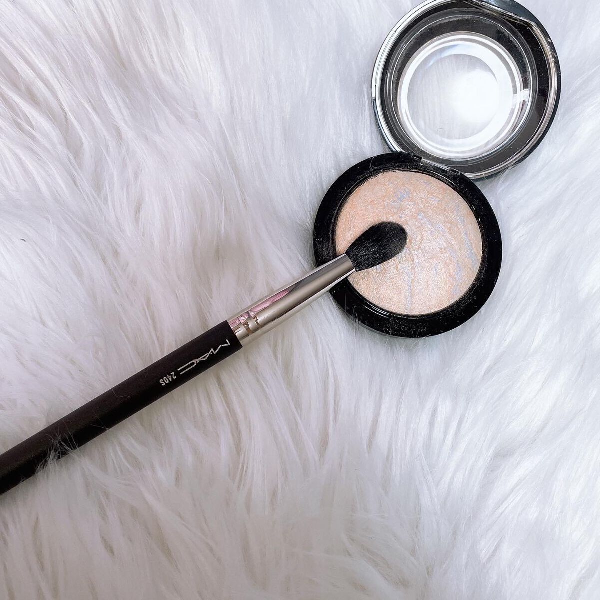 M·A·C ミネラライズ スキンフィニッシュ/M・A・C/パウダーハイライトを使ったクチコミ（2枚目）