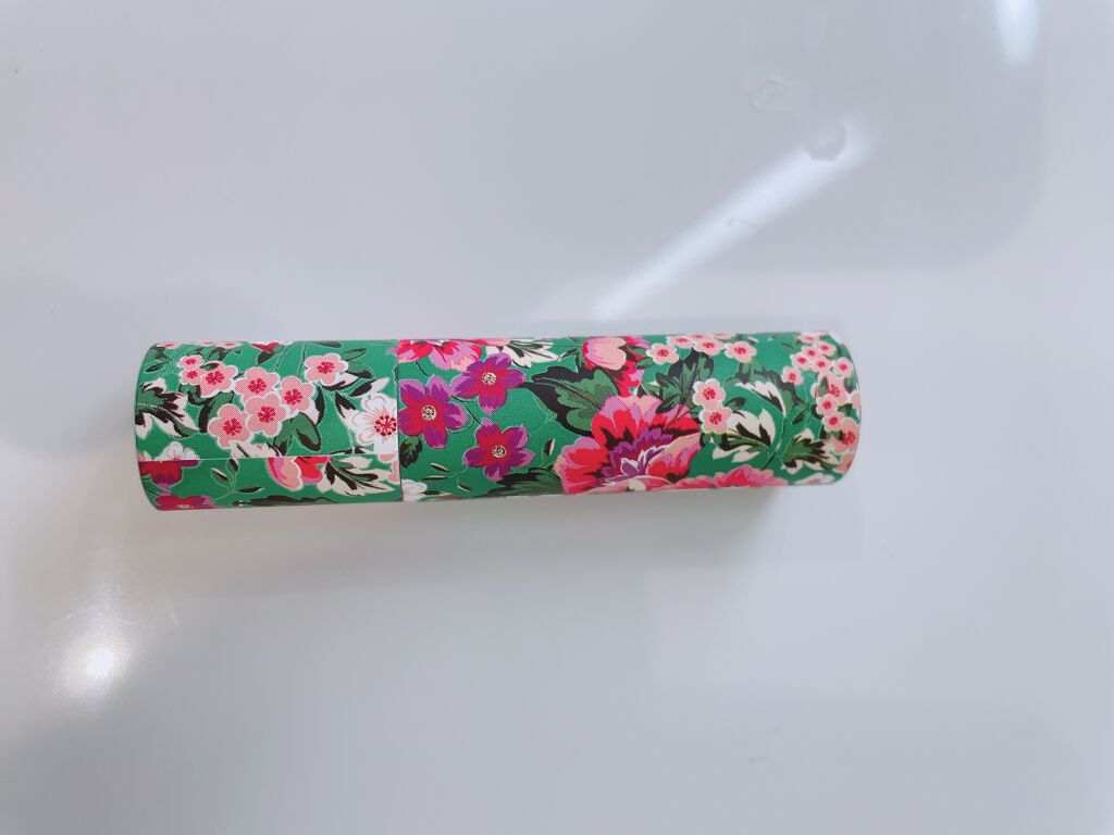 リップスティック トリートメント/PAUL & JOE BEAUTE/リップケアを使ったクチコミ（2枚目）