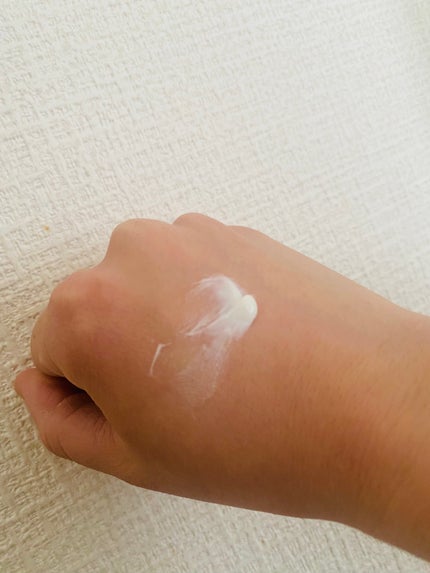 ディセンシア フローレス UVプロテクター/DECENCIA/日焼け止めローションを使ったクチコミ(2枚目)