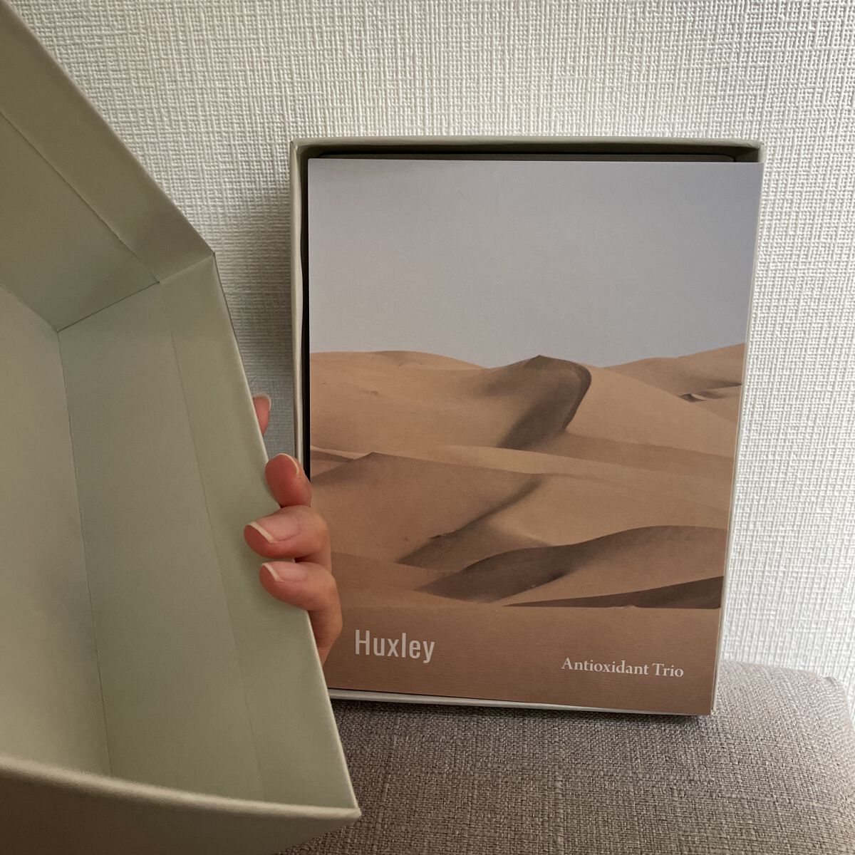 エッセンシャルトリオ/Huxley/スキンケアキットを使ったクチコミ（3枚目）