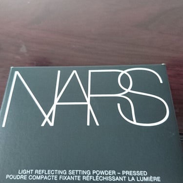 ライトリフレクティングセッティングパウダー　プレスト　N/NARS/プレストパウダーを使ったクチコミ（1枚目）