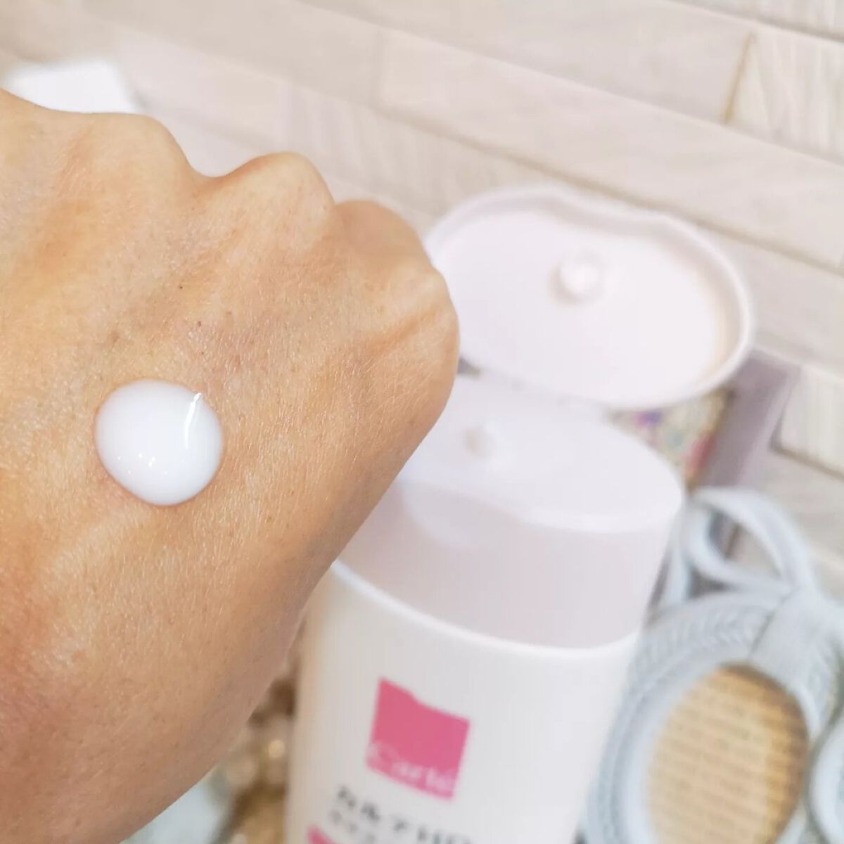 モイスチュア フェイス&ボディローション/カルテHD/ボディローションを使ったクチコミ(3枚目)