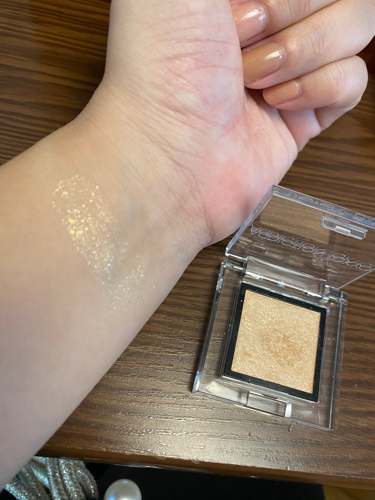 アディクション ザ アイシャドウ スパークル/ADDICTION/単色アイシャドウを使ったクチコミ(2枚目)