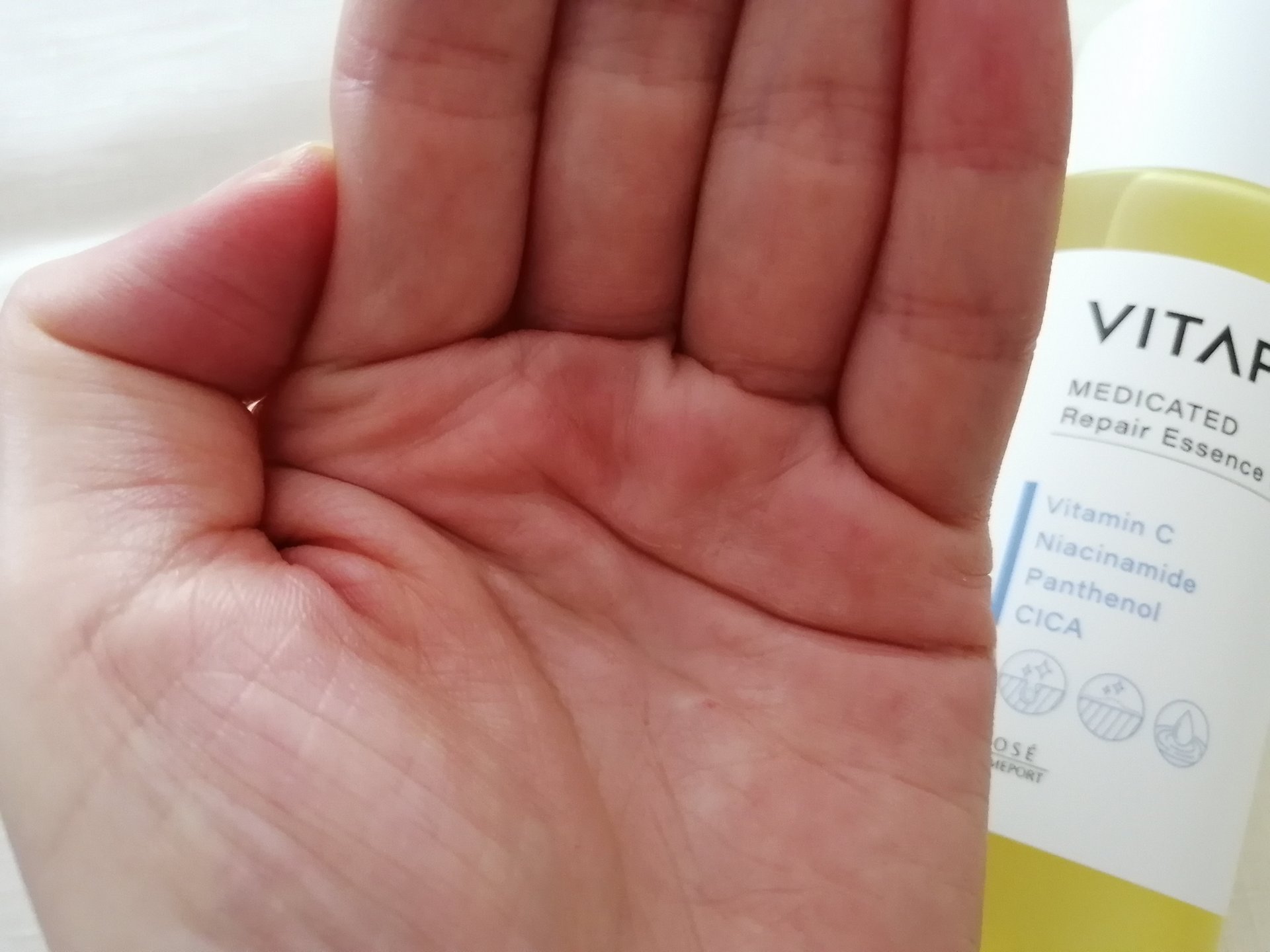  ビタプル リペア エッセンスローション/VITAPURU/化粧水を使ったクチコミ（2枚目）