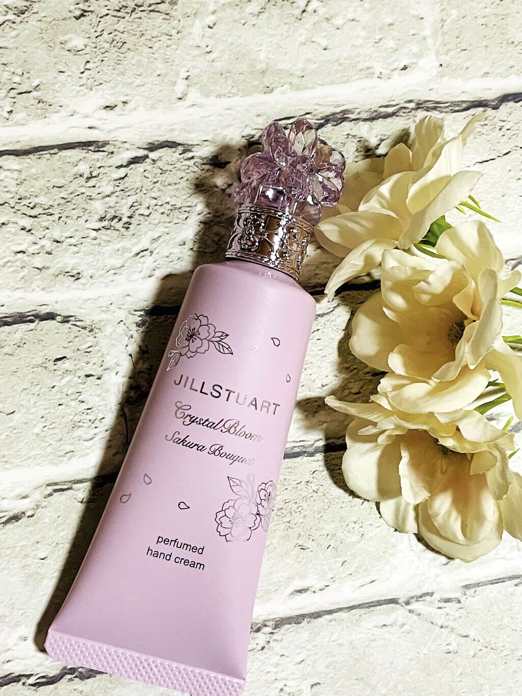 クリスタルブルーム　サクラブーケ　パフュームド ハンドクリーム /JILL STUART/ハンドクリームを使ったクチコミ（2枚目）