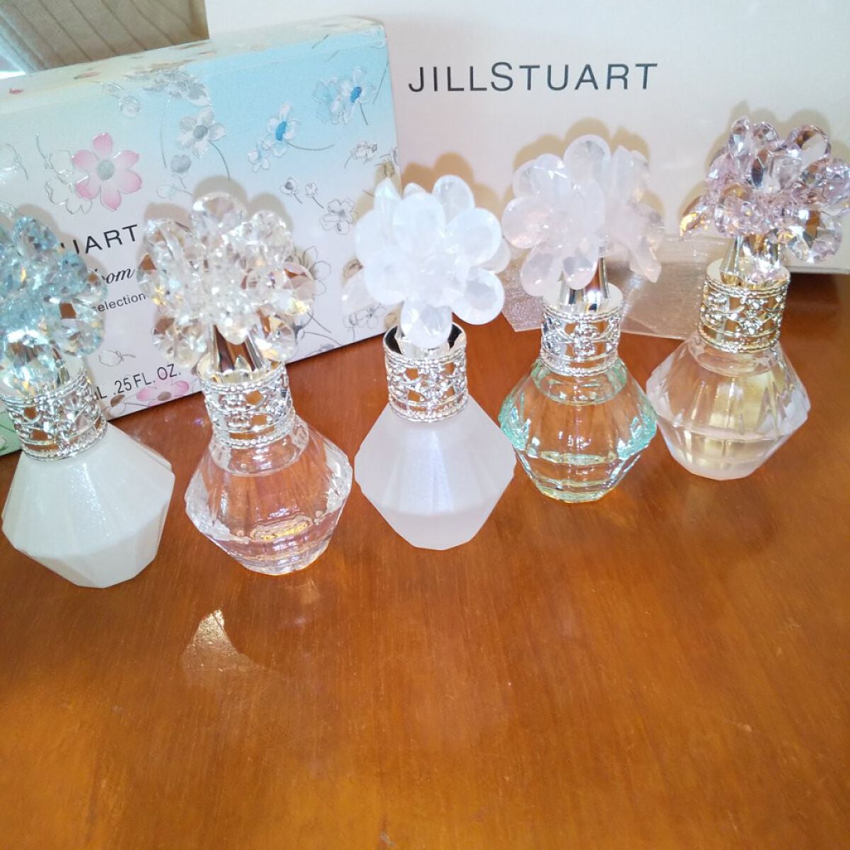 クリスタルブルーム オードパルファン セレクション/JILL STUART/香水(レディース)を使ったクチコミ(2枚目)
