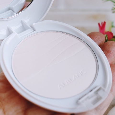クラリティブラン フィニッシャー（ライトピンク）/ALBLANC/プレストパウダーを使ったクチコミ（3枚目）