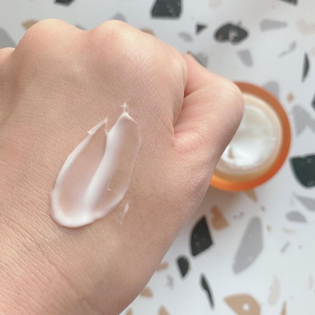 sarako on LIPS 「ラディアンCビタミンスポットアンプル10gラディアンCクリーム..」(5枚目)