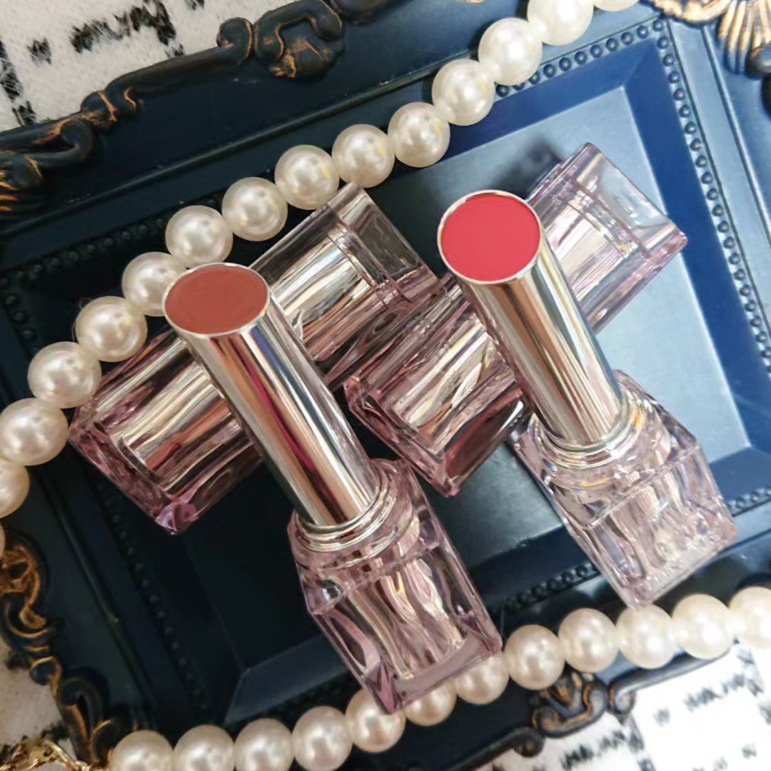 ウォーターリズムグロウメルティングバーム/TIRTIR(ティルティル)/口紅を使ったクチコミ（2枚目）