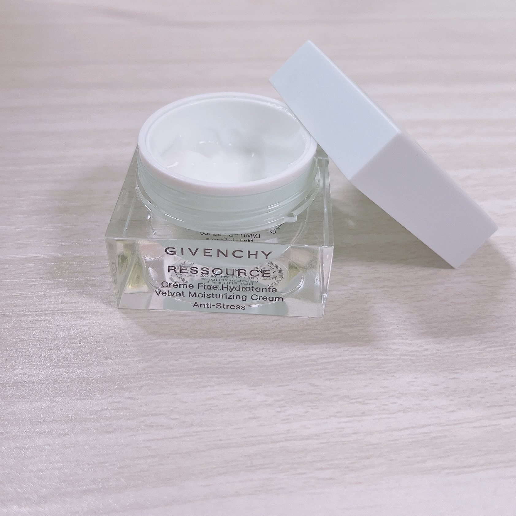 イドラ リソース ベルベット/GIVENCHY/フェイスクリームを使ったクチコミ（1枚目）