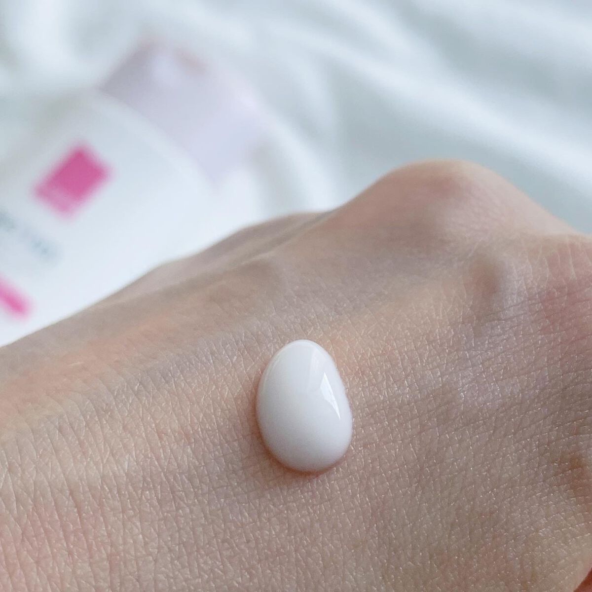 モイスチュア フェイス&ボディローション/カルテHD/ボディローションを使ったクチコミ(4枚目)