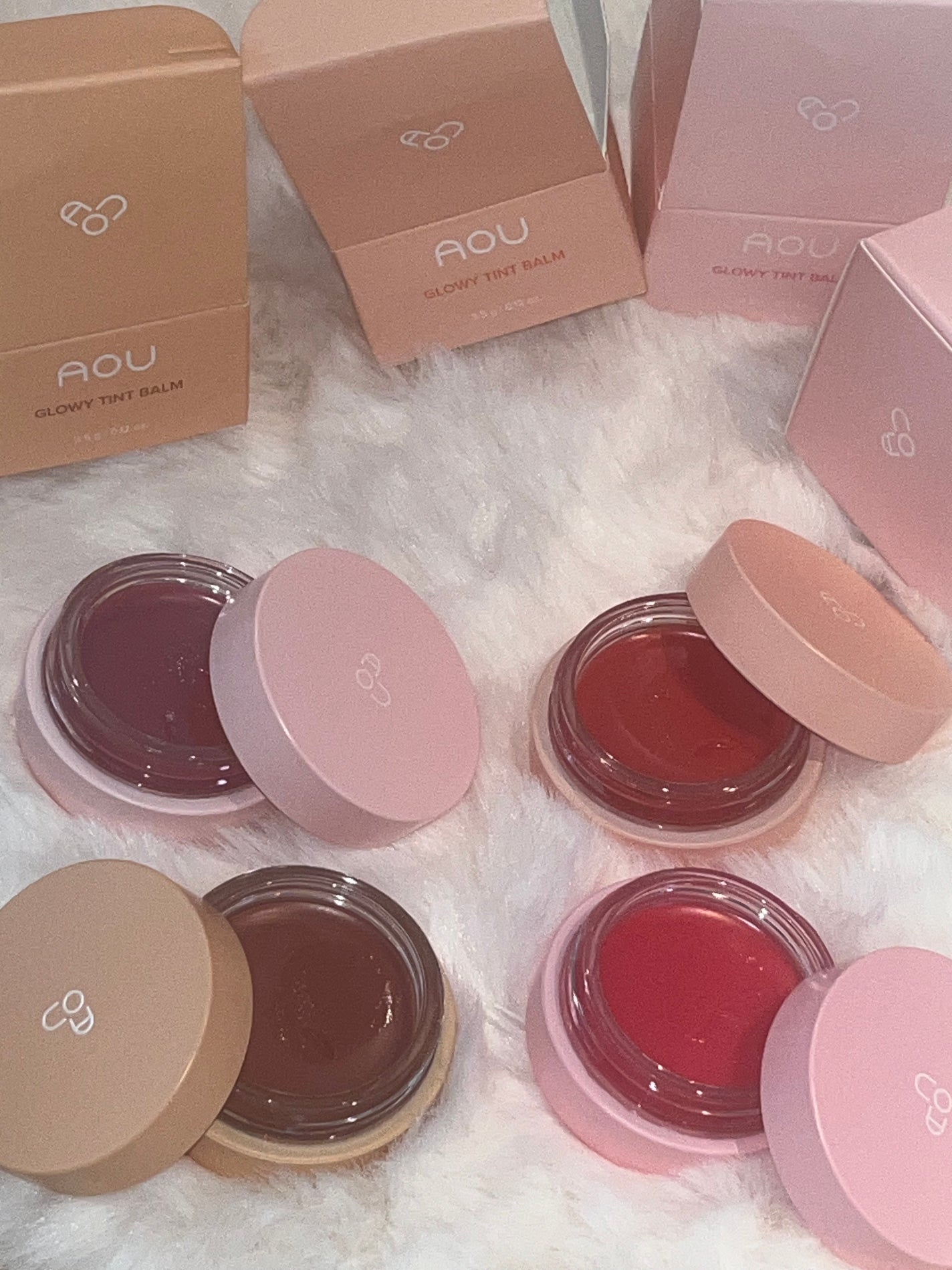 GLOWY TINT BALM/AOU/リップグロスを使ったクチコミ(2枚目)