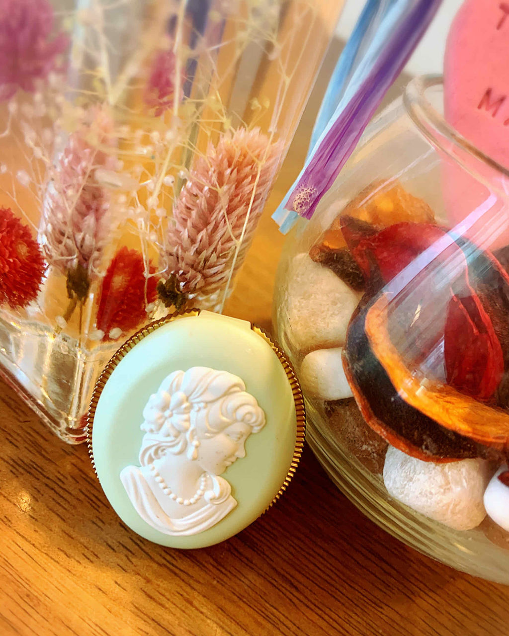 アイカラー/レ・メルヴェイユーズ ラデュレ/単色アイシャドウを使ったクチコミ（2枚目）