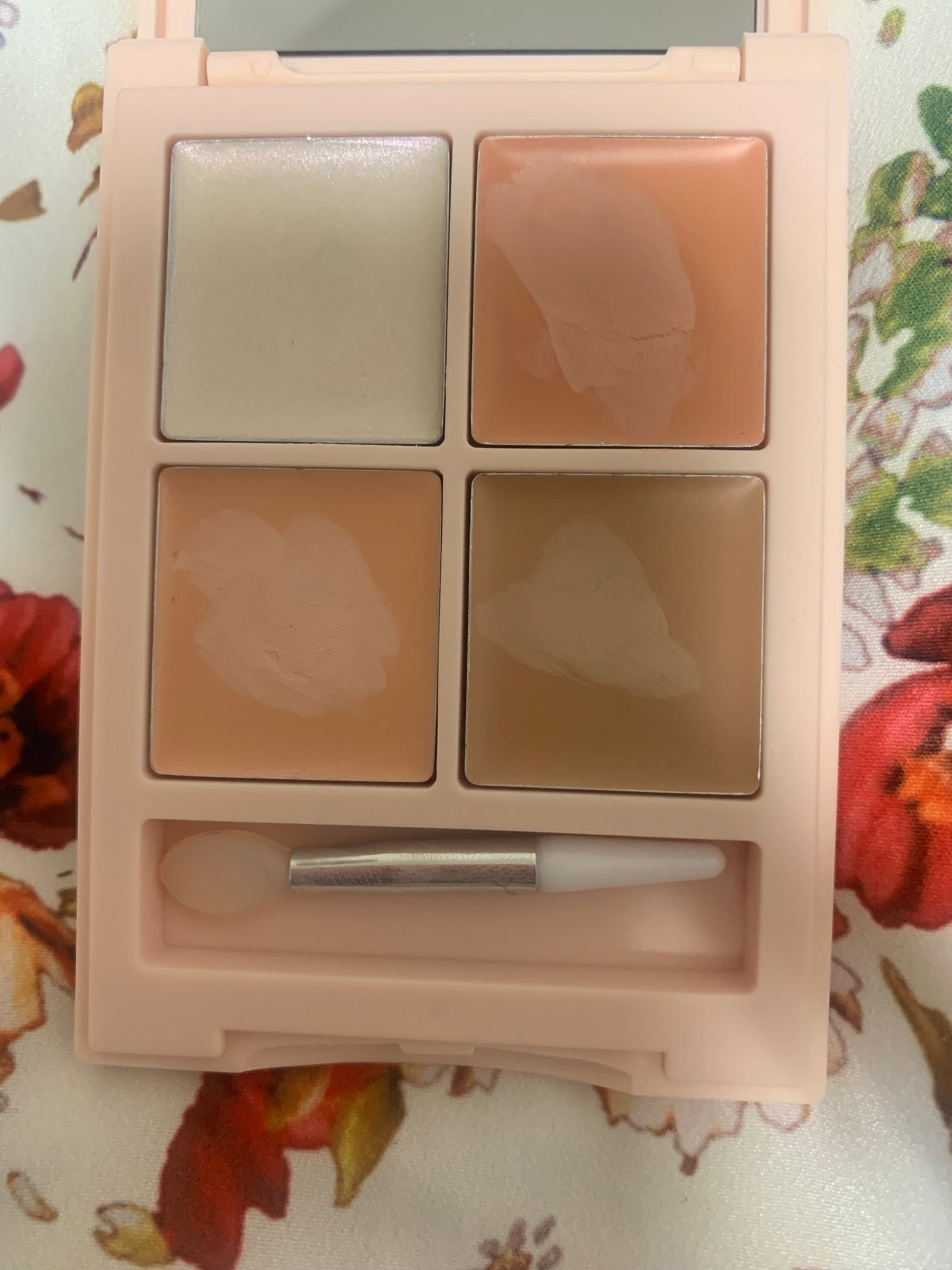 トーンアップ&カバー コンシーラーパレット/Kirei&co./パレットコンシーラーを使ったクチコミ(2枚目)