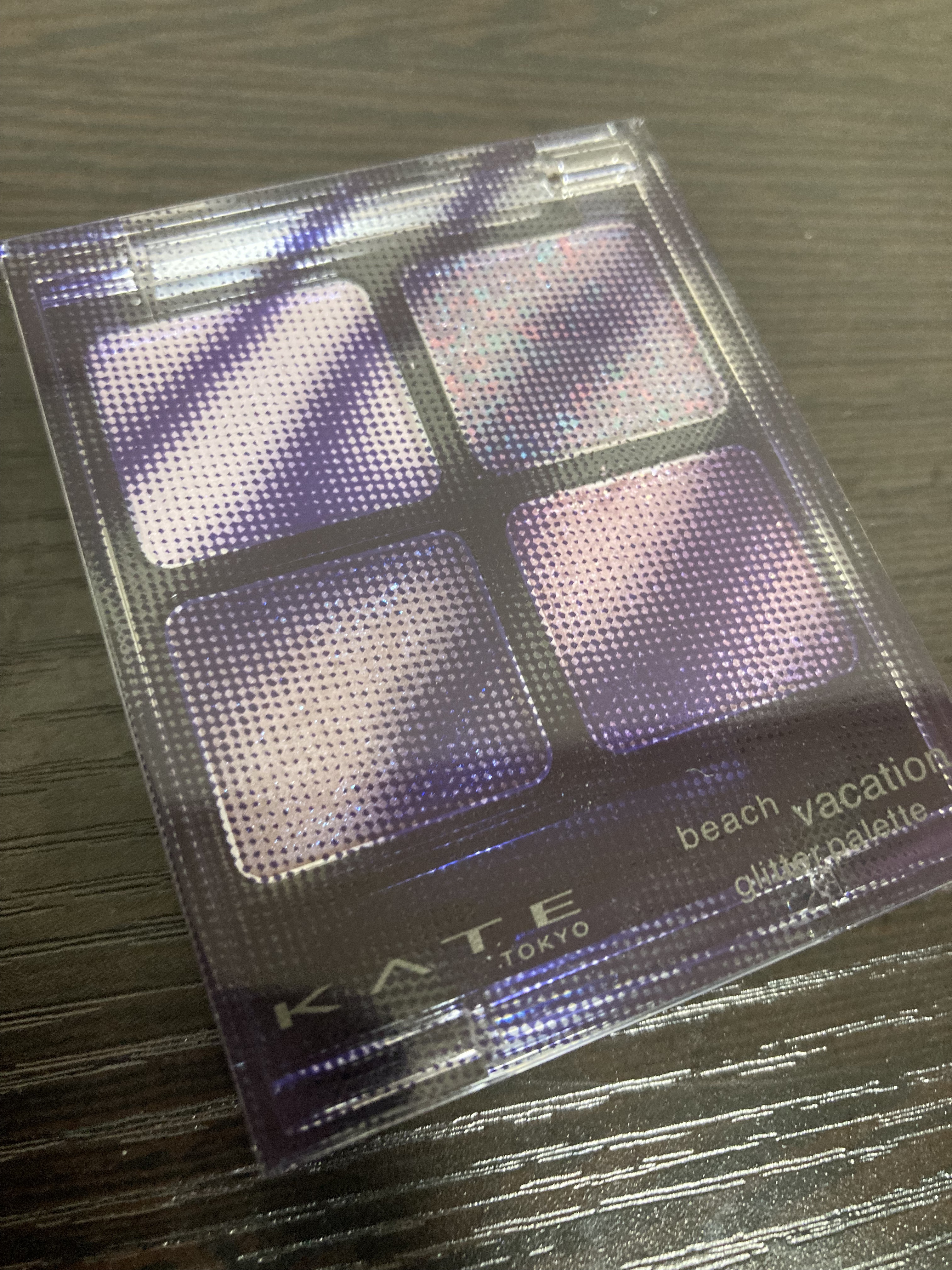 ビーチバカンスグリッターパレット/KATE/アイシャドウパレットを使ったクチコミ（2枚目）
