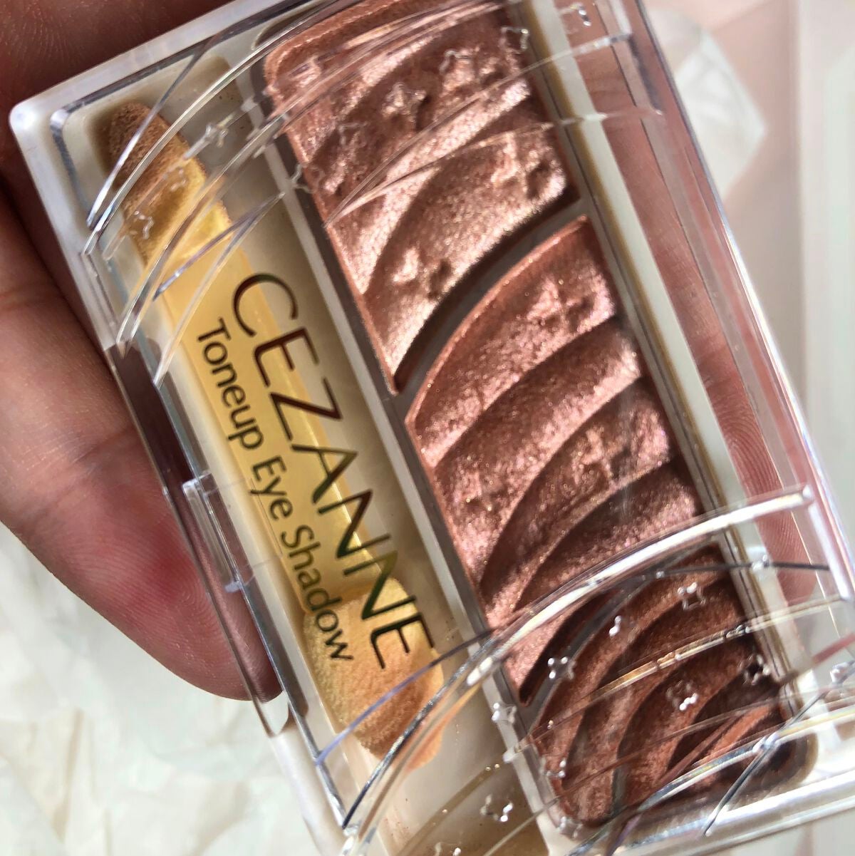 トーンアップアイシャドウ/CEZANNE/アイシャドウパレットを使ったクチコミ(2枚目)