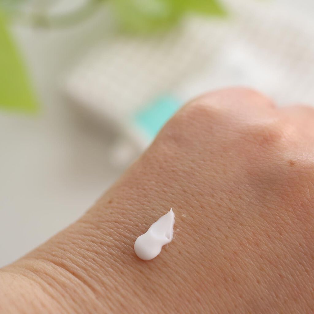 薬用ハンドミルク テトラケア/テトラケア/ハンドクリームを使ったクチコミ(4枚目)