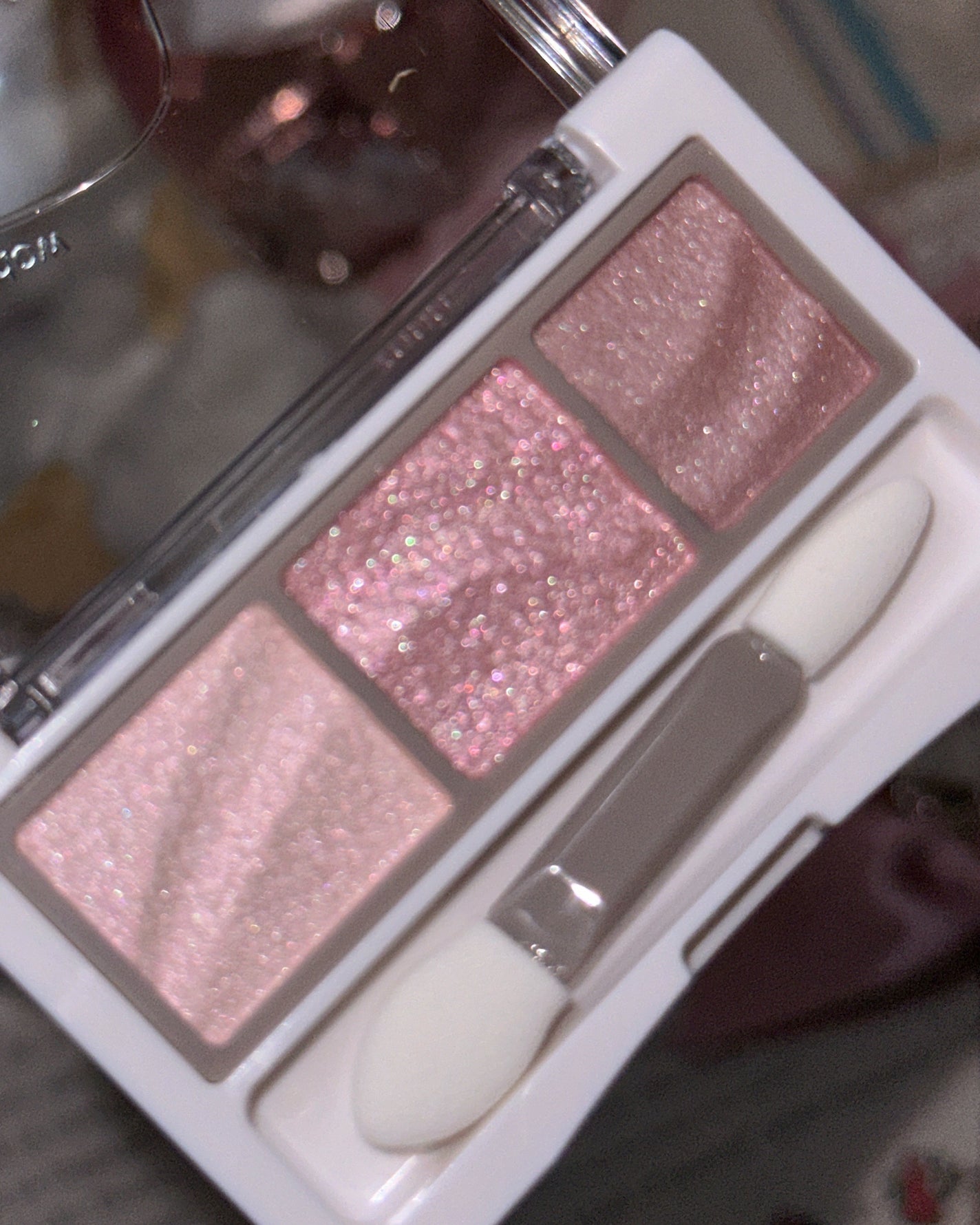 ライティングアップアイシャドウ/CEZANNE/アイシャドウを使ったクチコミ(5枚目)