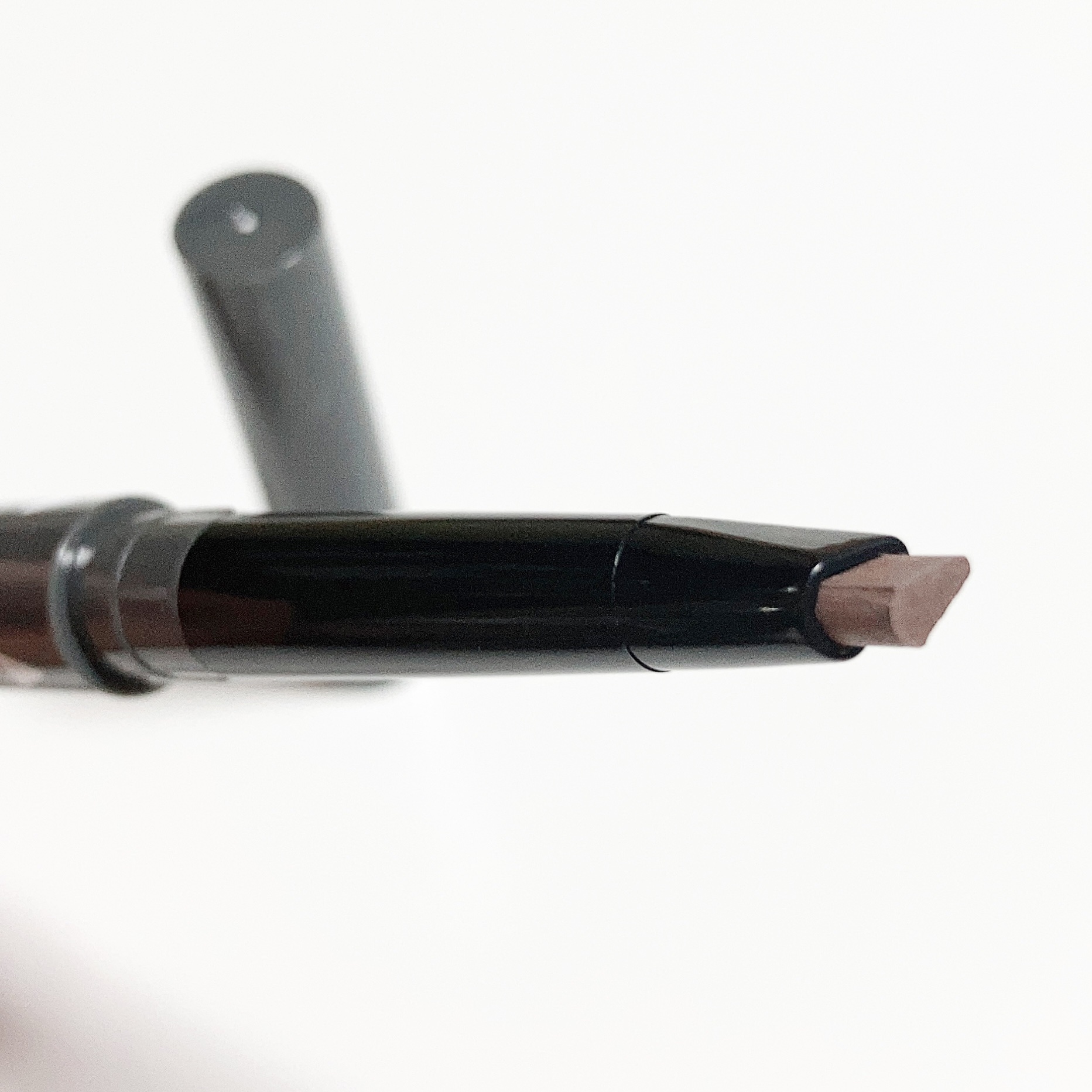 GENE3WAYアイブロウ三角芯タイプ/セリア/アイブロウペンシルを使ったクチコミ（3枚目）