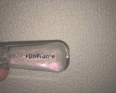 LIP38℃ +UnFrame<ホログラフィック>/UZU BY FLOWFUSHI/リップグロスを使ったクチコミ（2枚目）