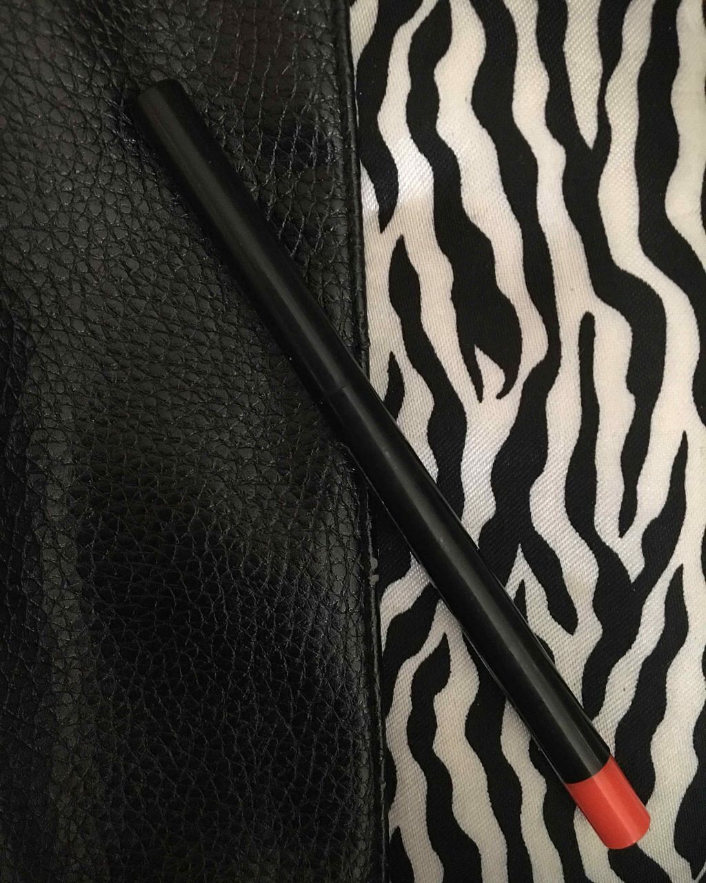 カラーアイライナー/キャンドゥ/ペンシルアイライナーを使ったクチコミ(1枚目)