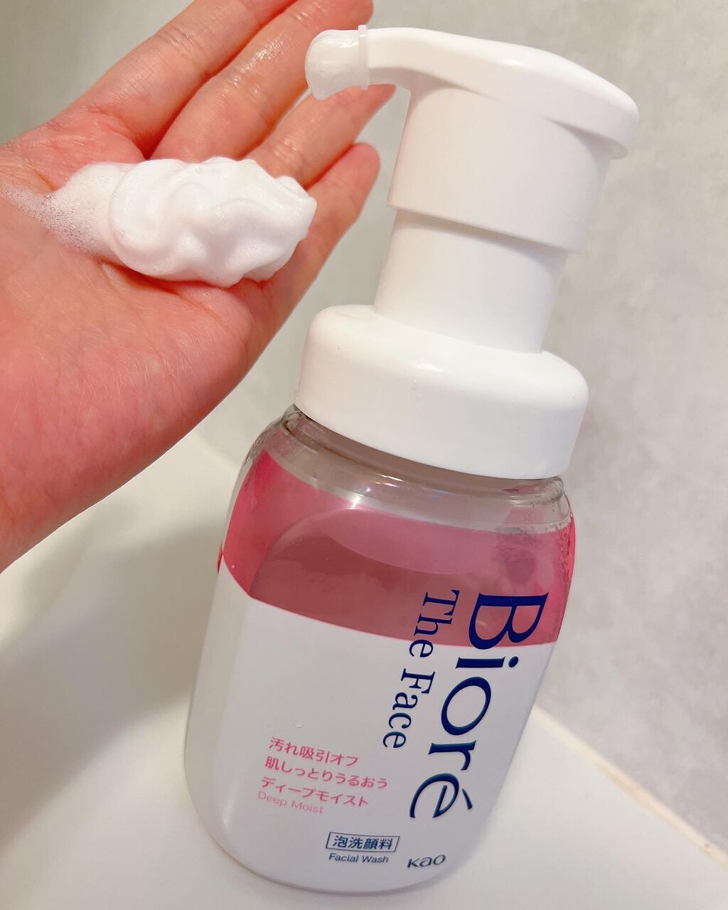 ビオレ ザフェイス 泡洗顔料 ディープモイスト/ビオレ/泡洗顔を使ったクチコミ(2枚目)